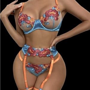 Sexy Embroidered Bra set